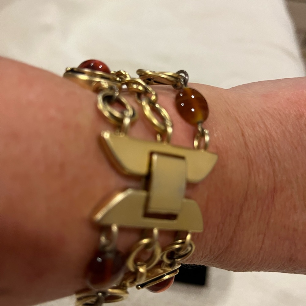 Beautiful bracelets  with diferentes color stones - Picture 3 of 8